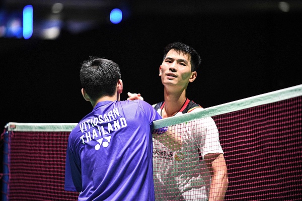 [天下足球]内马尔角球直接破门领衔一周十佳进球.