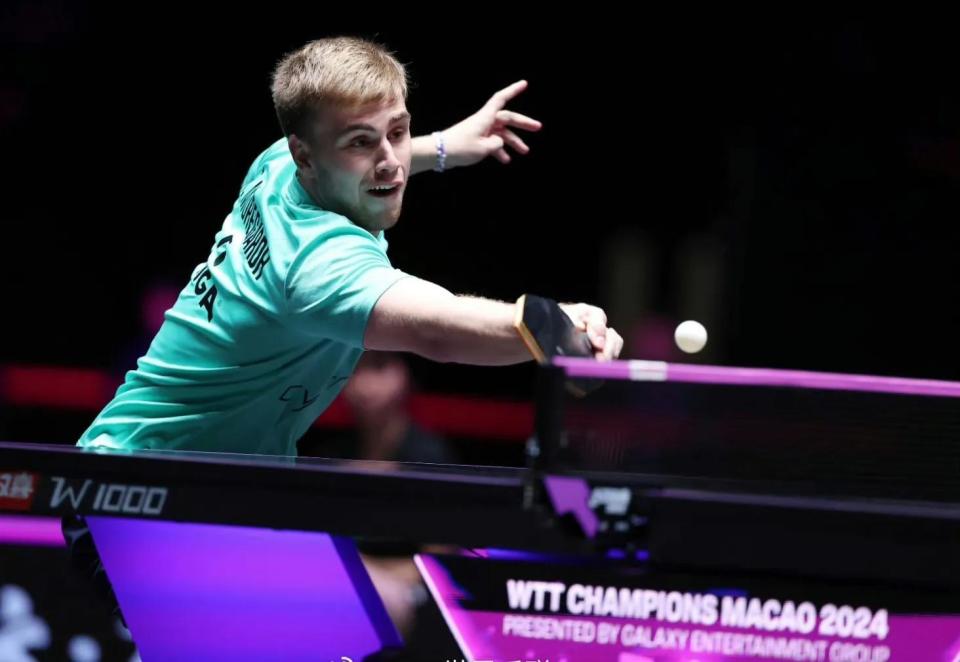 约大牌｜小萨马兰奇：从冬奥到亚冬，中国冰雪持续火热新华社.